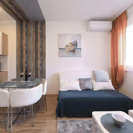 Angelica Apartment